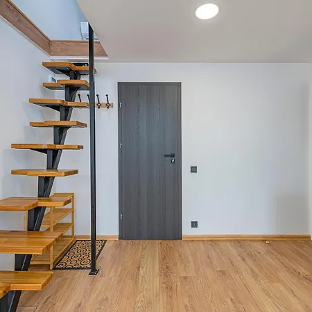Apartment By Hostlovers